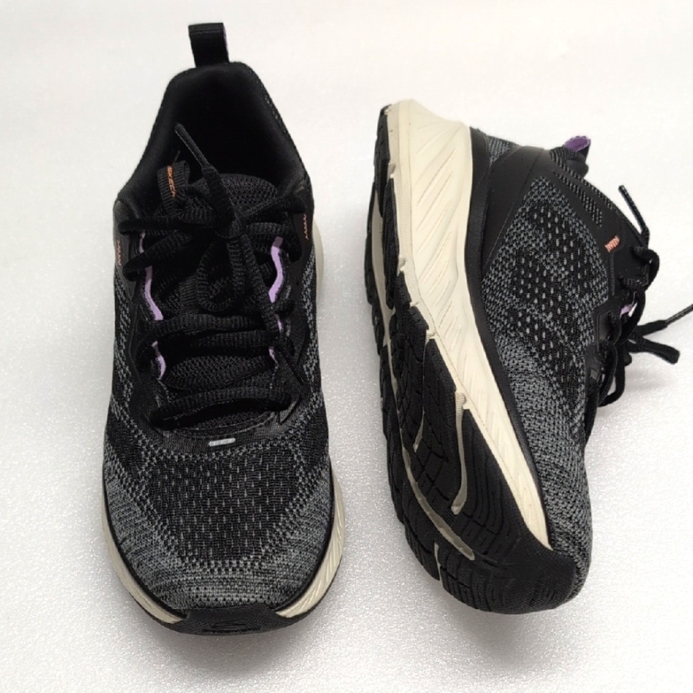 Skechers EdgeRide  Black and Green Memory Foam Sneakers
